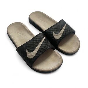 2014 Black & White Nike Slides • SIZE - 7 WOMANS
